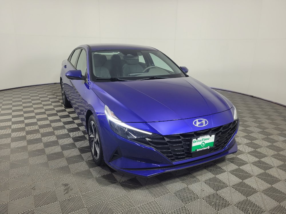 Used 2023 Hyundai Elantra SEL w/ Convenience Package FWD image 3
