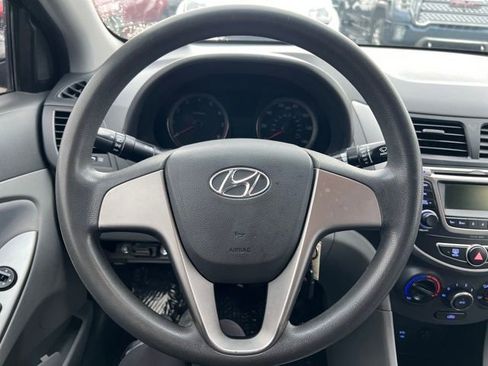 Used 2017 Hyundai Accent SE image 12
