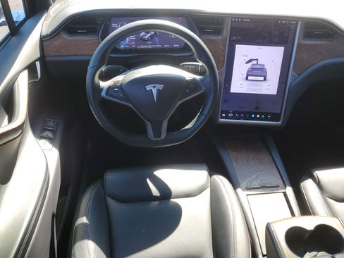Used 2020 Tesla Model X Long Range image 16