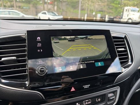 Used 2022 Honda Passport Elite image 13