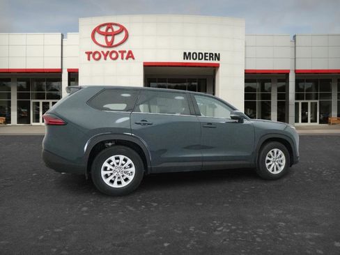 Certified 2026 Toyota Grand Highlander XLE image 33