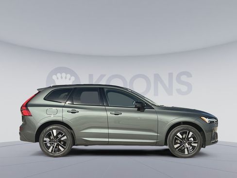 New 2026 Volvo XC60 B5 Plus w/ Protection Package Premier AWD/4WD image 8