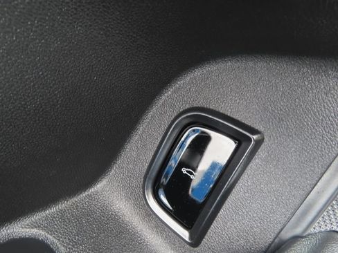 Used 2024 Cadillac Lyriq Sport AWD/4WD image 14
