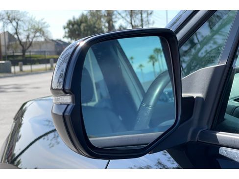 Used 2023 Honda Passport EX-L image 11