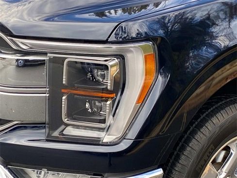 Used 2022 Ford F150 Lariat w/ Equipment Group 502A High image 5