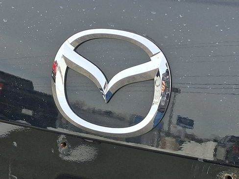 Used 2017 MAZDA MAZDA3 Sport image 29