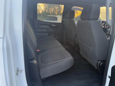 Used 2019 Chevrolet Silverado 1500 LT w/ Z71 Off-Road Package image 15