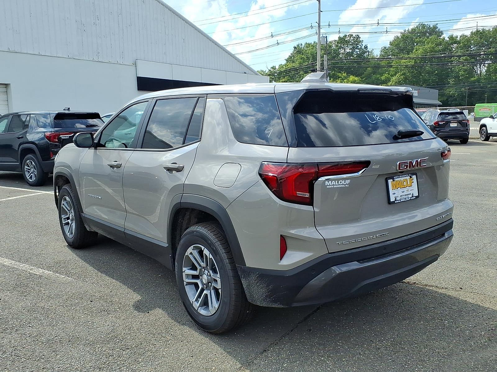 New 2027 GMC Terrain Elevation AWD/4WD image 4