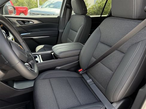 New 2026 Chevrolet Traverse LT image 18