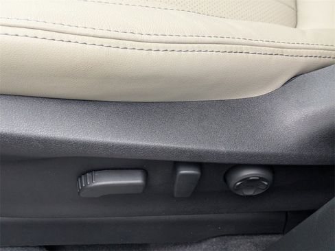 New 2026 Subaru Ascent Limited image 22