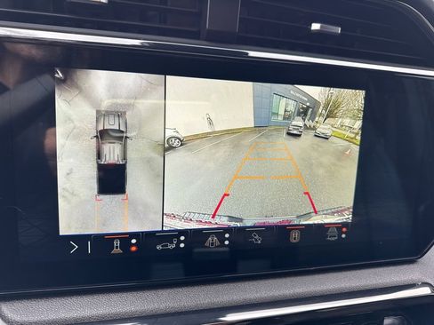 Used 2024 GMC Sierra 3500 AT4 w/ AT4 Premium Plus Package image 51