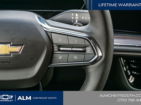 New 2025 Chevrolet Suburban Premier AWD/4WD image 31