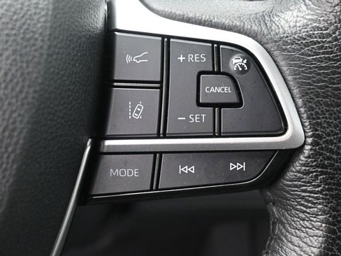 Certified 2024 Toyota Sienna XLE w/ XLE Plus Package image 20