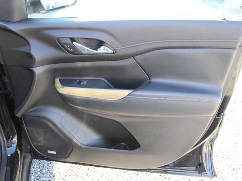 Used 2019 GMC Acadia Denali w/ Technology Package image 26