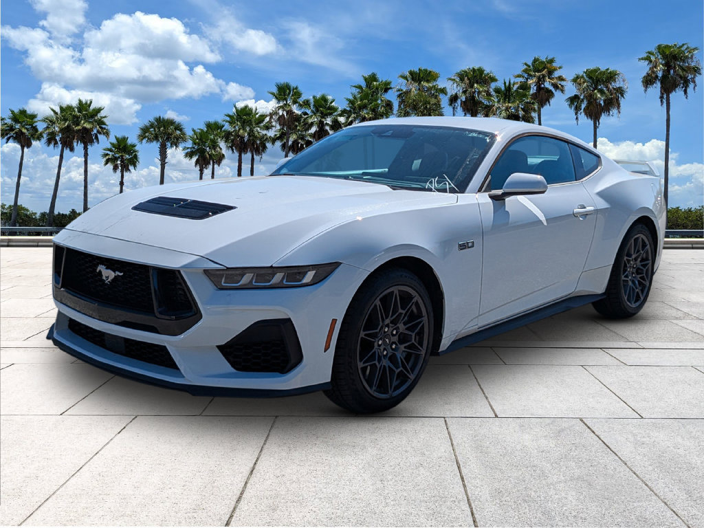 Used 2024 Ford Mustang GT w/ GT Performance Package RWD image 4