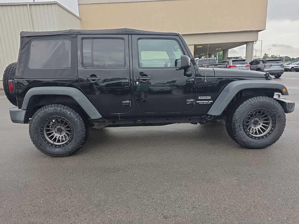 Used 2017 Jeep Wrangler Unlimited Sport w/ Quick Order Package 24S AWD/4WD image 4