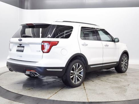 Used 2019 Ford Explorer Platinum AWD/4WD image 6
