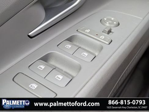 Used 2022 Hyundai Elantra SEL image 19