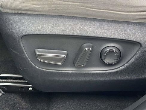 Used 2024 Toyota RAV4 XLE image 17