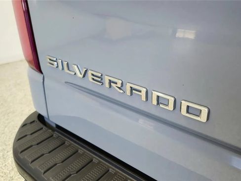 Used 2024 Chevrolet Silverado 1500 LT Trail Boss AWD/4WD image 18