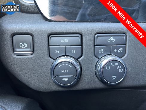 Used 2024 GMC Sierra 1500 SLE image 25