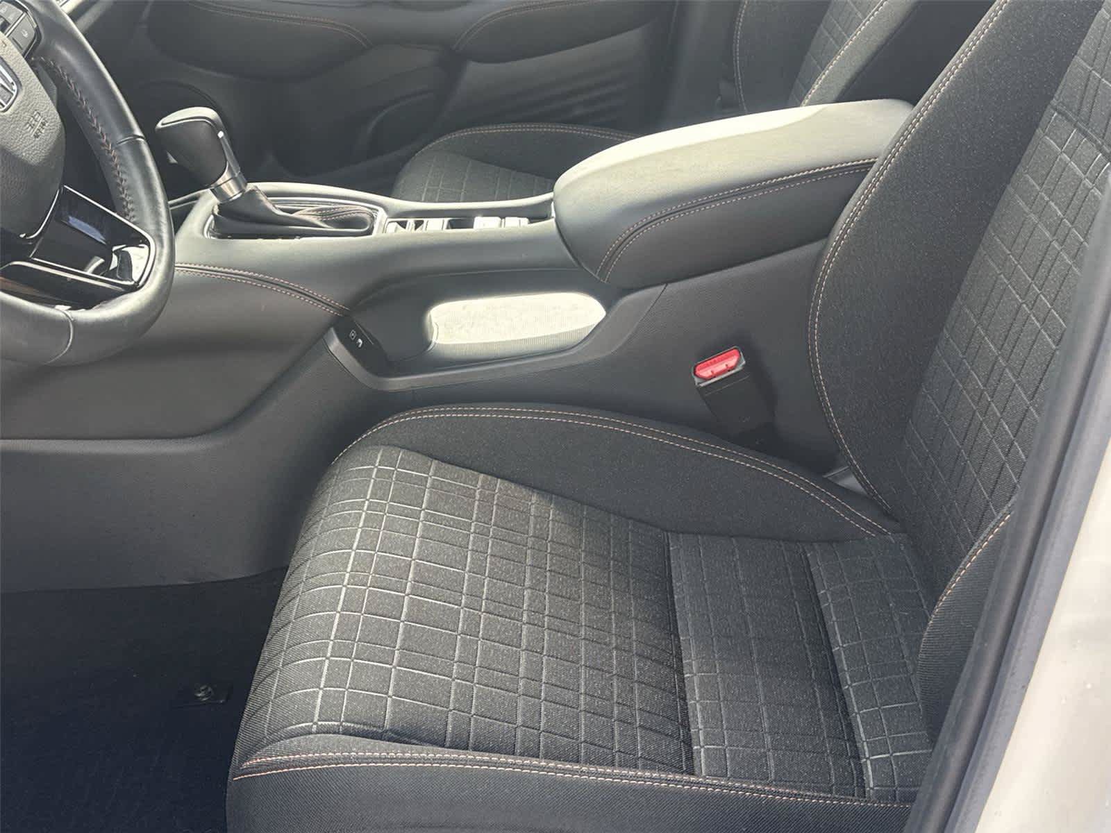 Used 2024 Honda HR-V Sport image 13