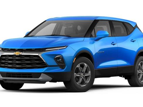 Used 2025 Chevrolet Blazer LT AWD/4WD image 2