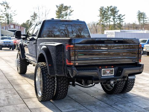 Used 2022 Ford F450 Limited w/ FX4 Off-Road Package image 16