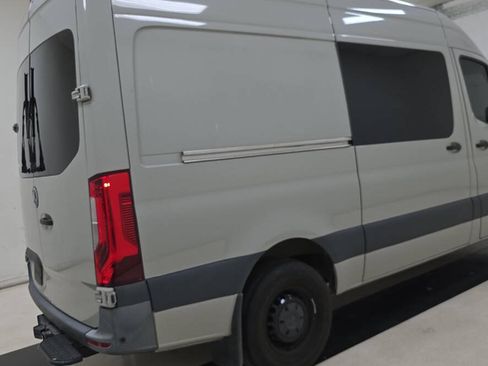 Used 2024 Mercedes-Benz Sprinter 2500 image 2