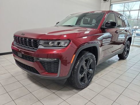 New 2026 Jeep Grand Cherokee Limited w/ Limited Altitude Package AWD/4WD image 2