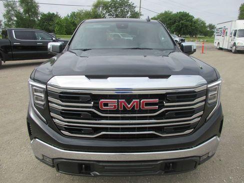 New 2026 GMC Sierra 1500 SLT w/ SLT Convenience Package AWD/4WD image 11