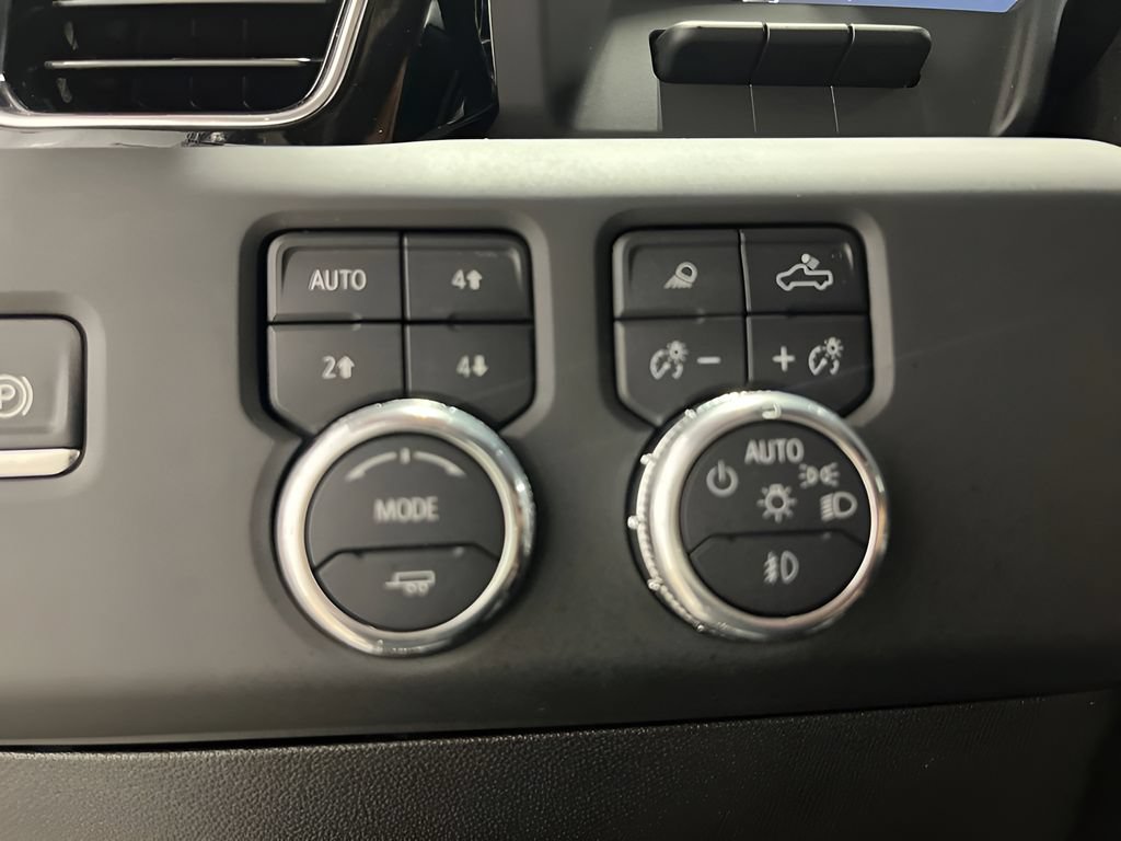 Used 2025 GMC Sierra 3500 Denali Ultimate AWD/4WD image 22