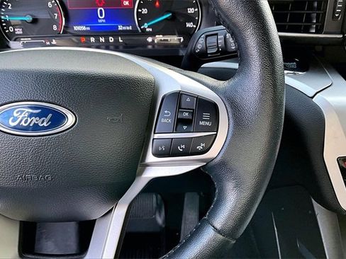 Used 2022 Ford Explorer XLT w/ Equipment Group 202A image 12