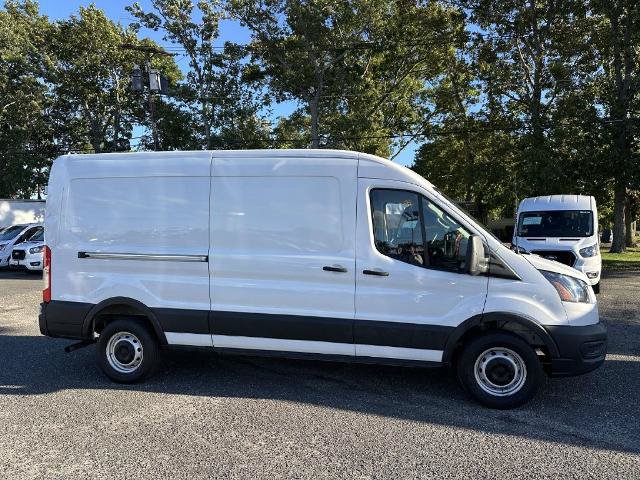 Certified 2025 Ford Transit 250 148 Medium Roof RWD image 4