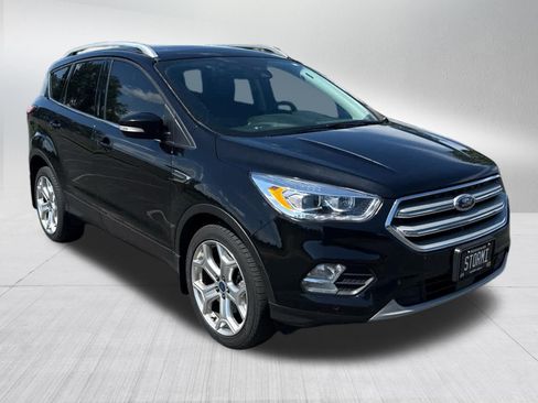Used 2019 Ford Escape Titanium AWD/4WD image 2
