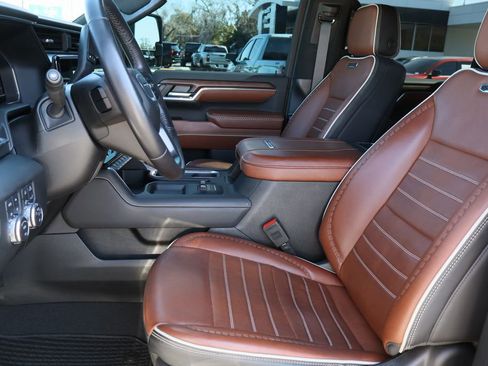 Used 2024 GMC Sierra 2500 Denali Ultimate image 23