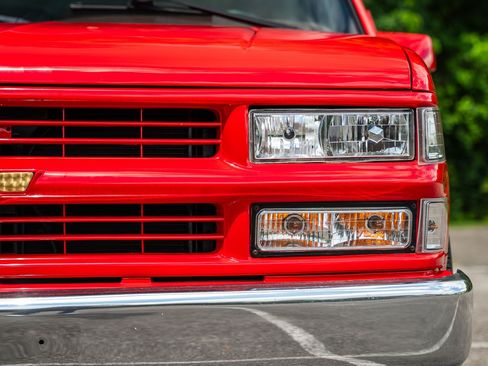 Used 1995 Chevrolet Silverado 1500 2WD Regular Cab image 28