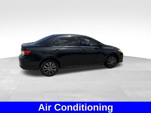 Used 2013 Toyota Corolla LE FWD image 6