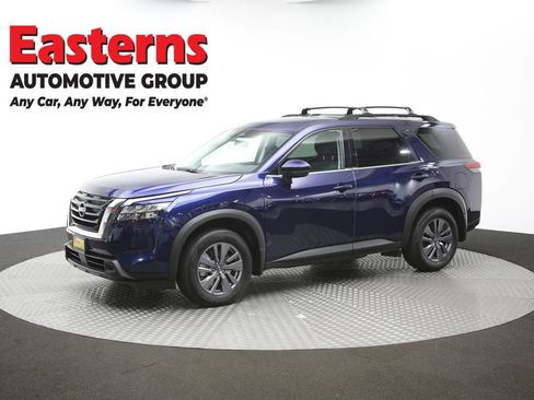Used 2023 Nissan Pathfinder SV AWD/4WD image 60