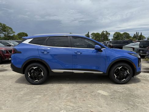 New 2026 Kia Sportage EX AWD/4WD image 9