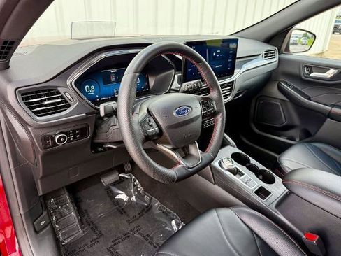 Certified 2025 Ford Escape ST-Line Elite w/ Premium Technology Package AWD/4WD image 10