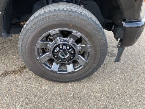 Used 2023 Ford F250 Lariat w/ Sport Appearance Package image 35