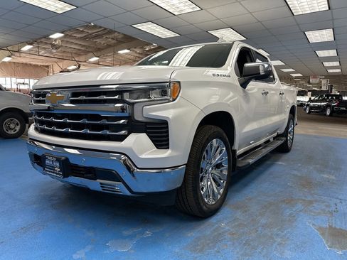 Certified 2022 Chevrolet Silverado 1500 LTZ w/ LTZ Premium Package image 11