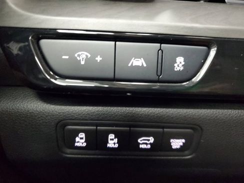 Certified 2022 Kia Carnival SX w/ Paint Protection Package image 30