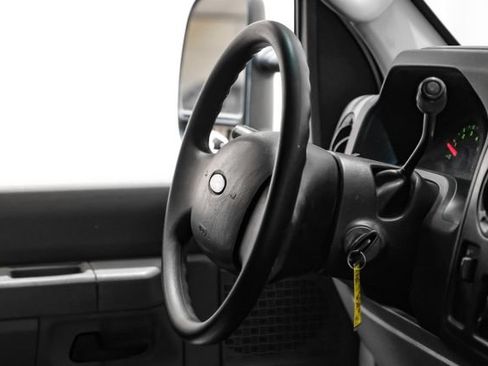 Used 2011 Ford E-150 and Econoline 150 RWD image 20