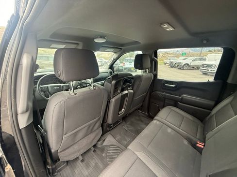 Used 2023 Chevrolet Silverado 1500 Custom Trail Boss AWD/4WD image 9