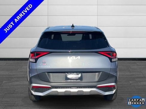 Used 2024 Kia Sportage EX FWD image 4