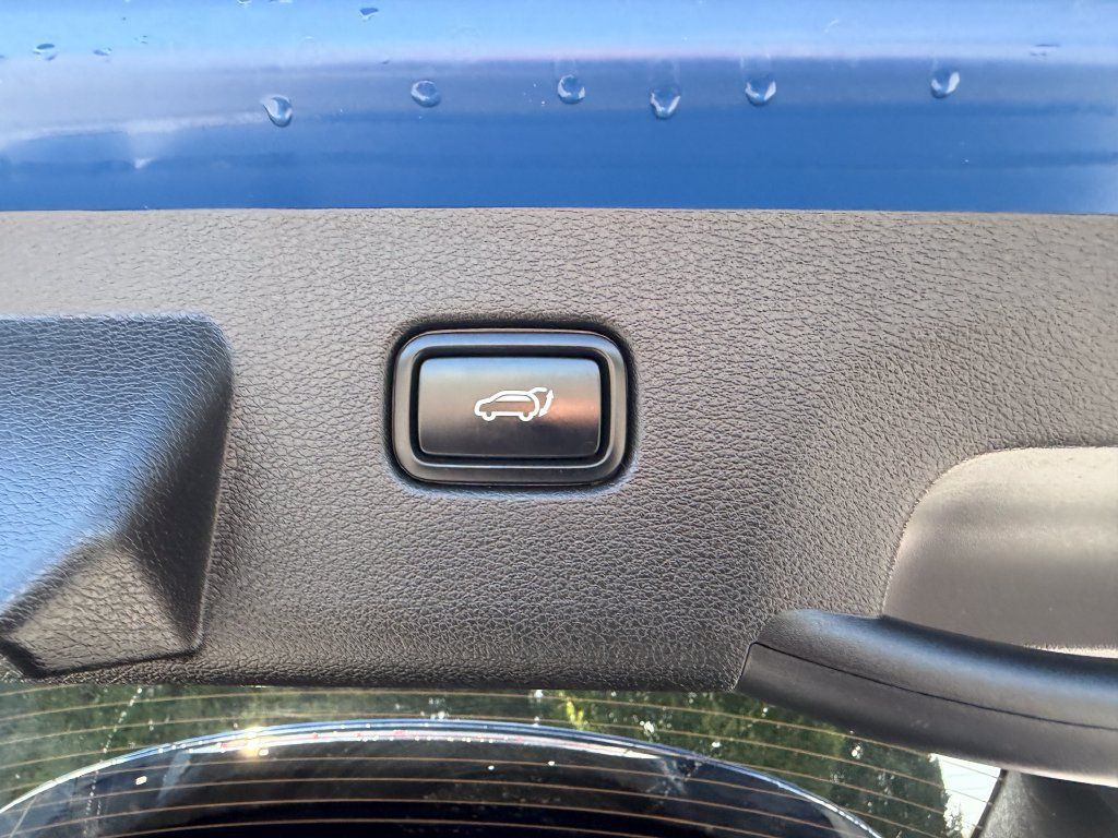 Used 2023 Kia Sportage X-Line w/ X-Line Premium Package AWD/4WD image 16