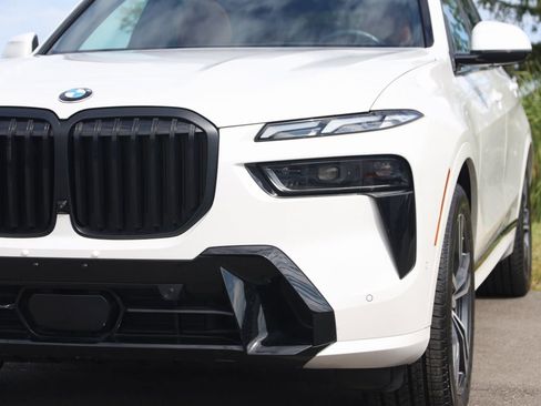 Used 2023 BMW X7 xDrive40i w/ M Sport Package image 87