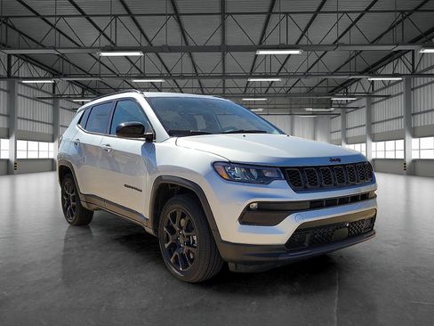 New 2026 Jeep Compass Latitude w/ Quick Order Package 29K image 6